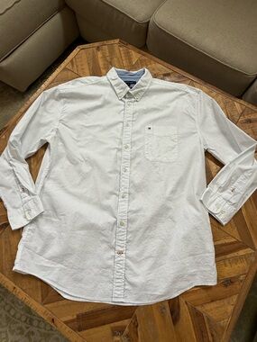Tommy Hilfiger White Long-Sleeve Button-Down Shirt